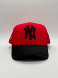 GORRA BIG BOSS // KEVIN HATS BLACK AND RED
