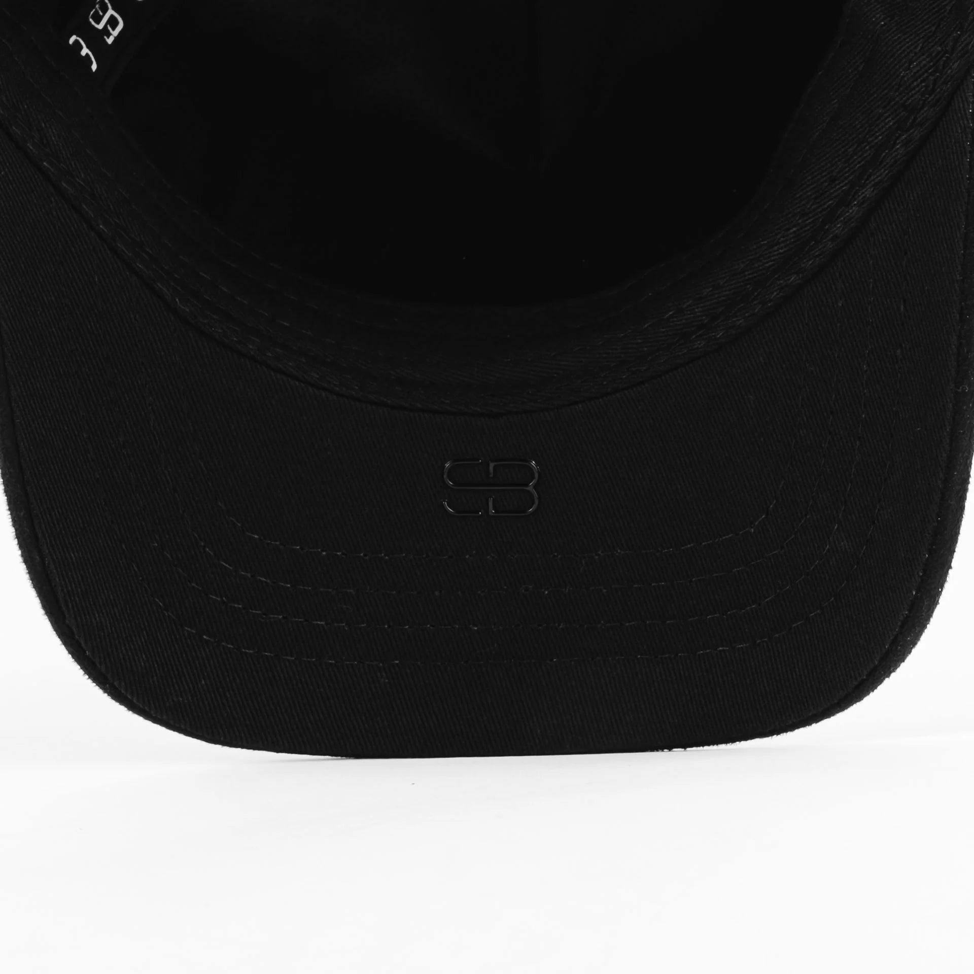 GORRA SOMBRERO BLANCO MIS RAÍCES HUELLA BLANCA TOTAL BLACK
