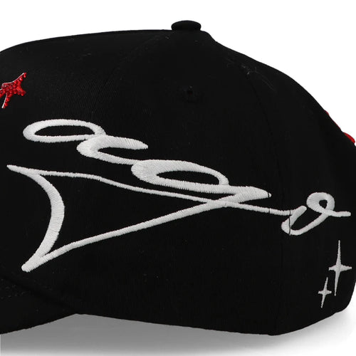 31 HATS EL MAGO ROJA