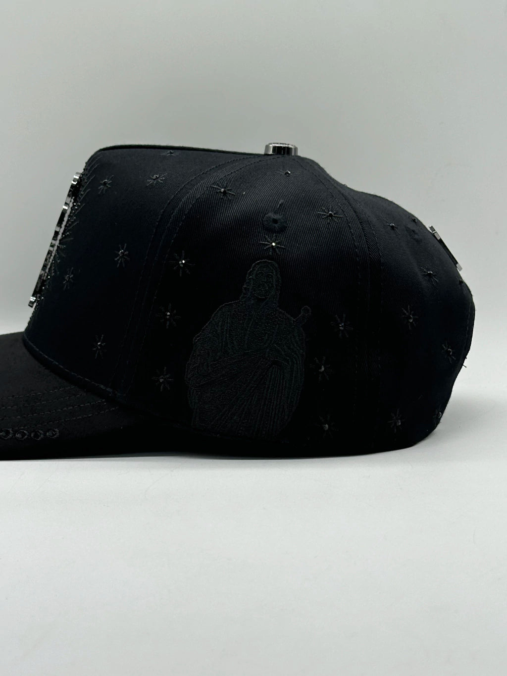 GORRA BIG BOSS SAN JUDAS TOTAL BLACK