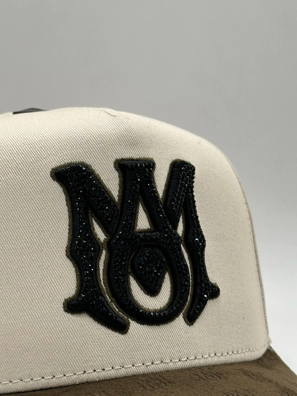 GORRA BIG BOSS AMIRI OLIVO