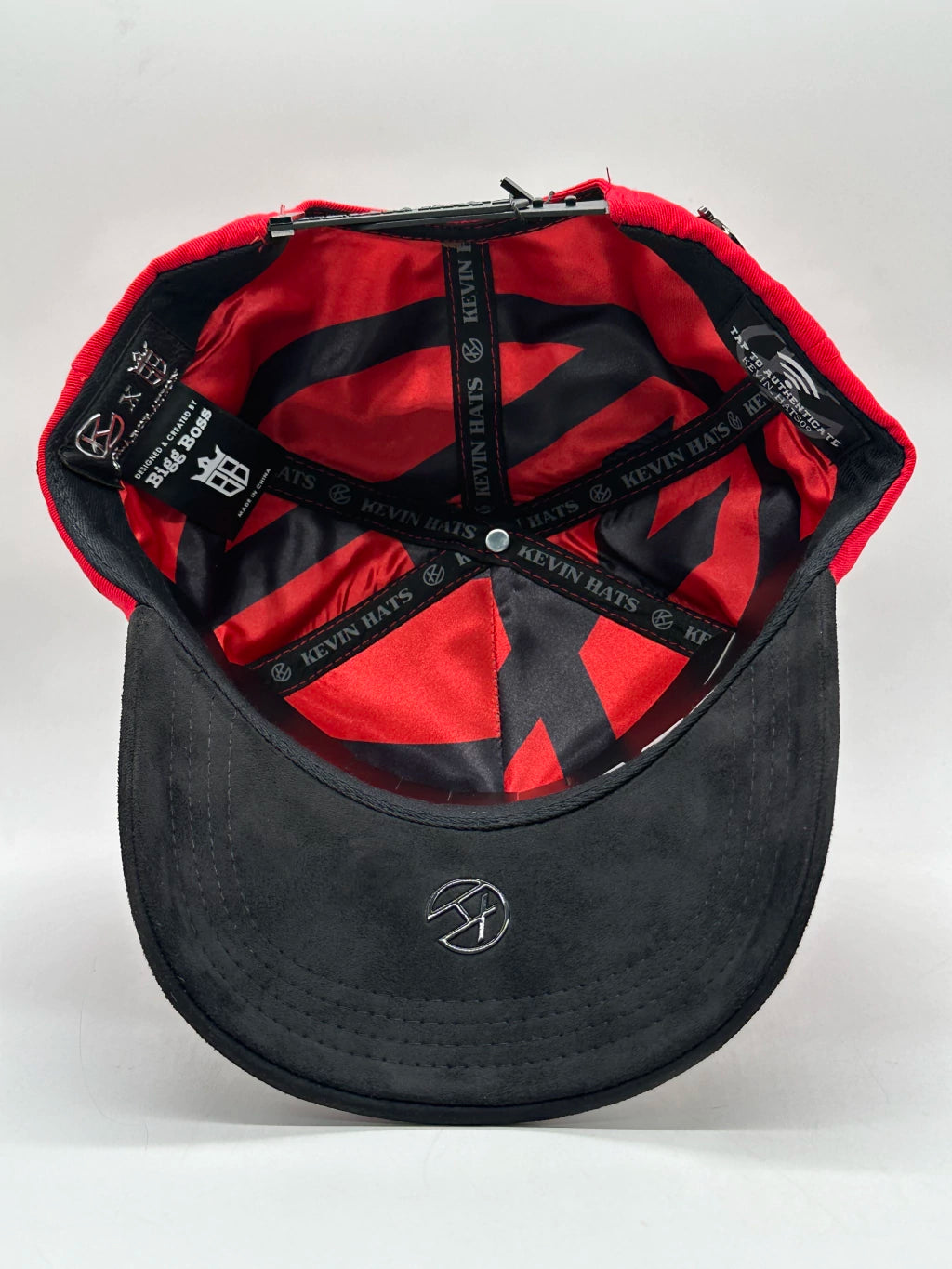 GORRA BIG BOSS // KEVIN HATS BLACK AND RED